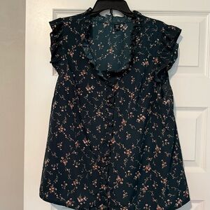 SHEIN Dark green Floral Ruffle Sleeve Blouse
